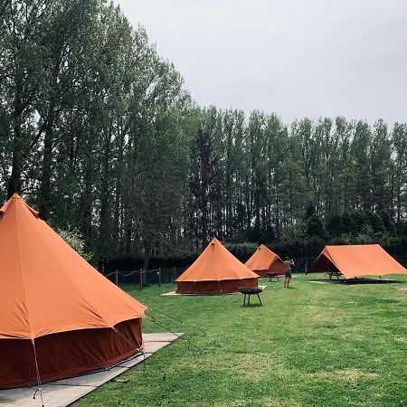 Готель Fiertelmeers Boutique Glamping Ронсе Екстер'єр фото